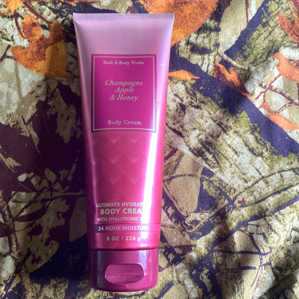Bath and bodywork’s champagne apple and honey lotion
